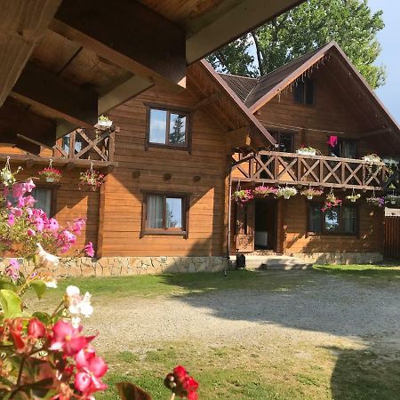 Садиба Гуцульський Двір Vorokhta Exterior photo